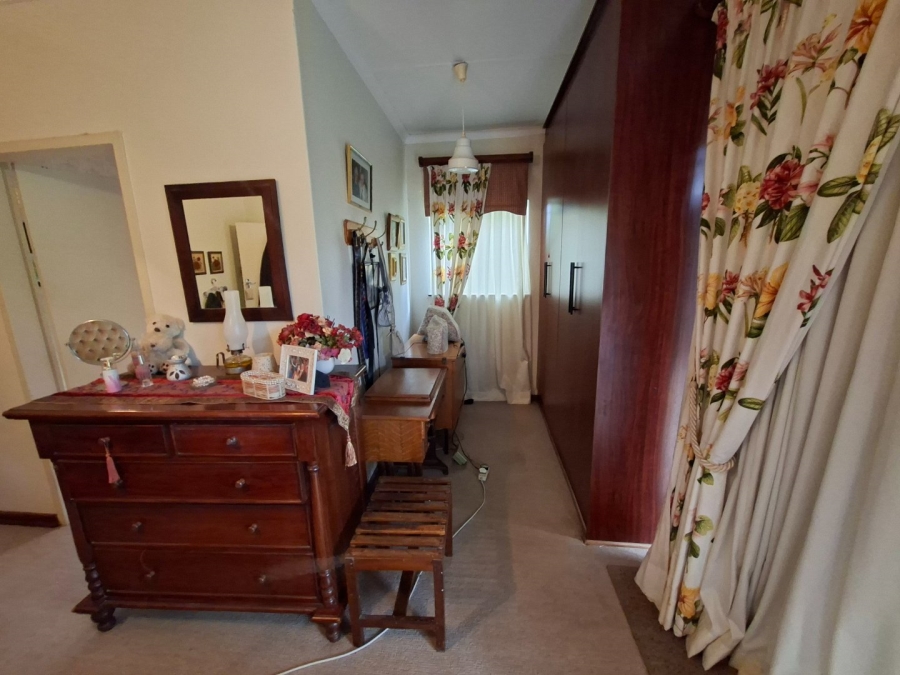 5 Bedroom Property for Sale in Dan Pienaar Free State